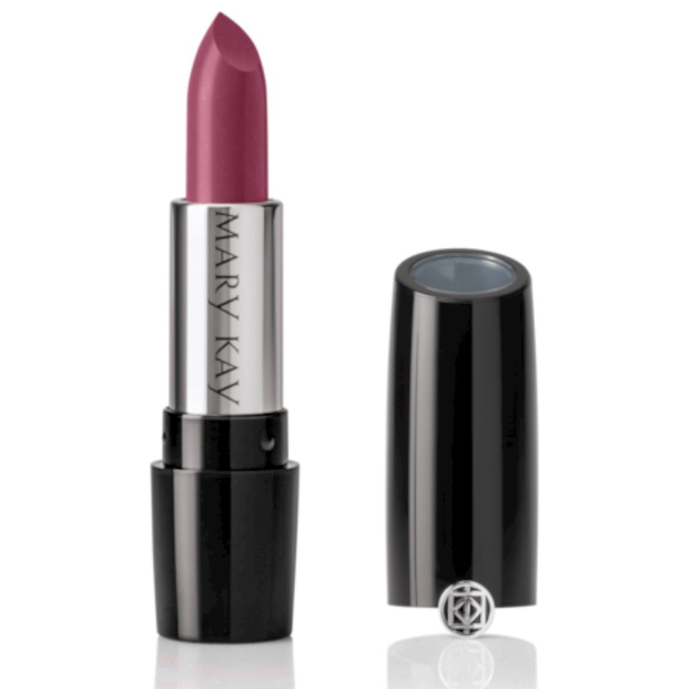 Mary Kay gel semi shine lipstick in luminous lilac